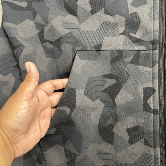 Nike Hoodie Mens XL Tech Fleece Windrunner Camo Gray Black Funnel Neck Abstract - Picture 6 of 12